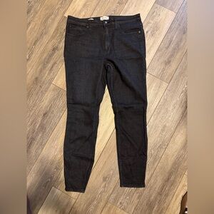 Universal Thread Dark Wash Jeans